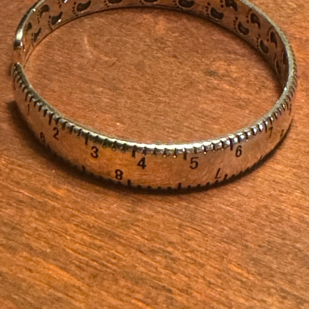 Silver Measuring bangle - Picture 5 of 6